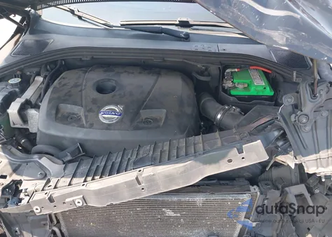 2015 Volvo S60 T5 Premier Plus z USA, uszkodzony, nr VIN YV126MFC7F1310000